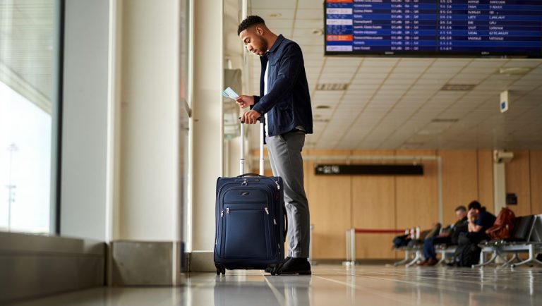 Cette règle méconnue sur les bagages en cabine surprend encore beaucoup de voyageurs à lʼaéroport