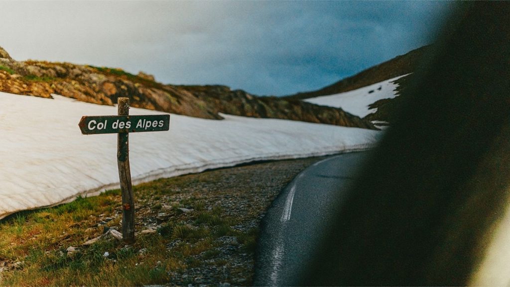Cʼest officiel ce col des Alpes vient de rouvrir et la route panoramique est de nouveau accessible