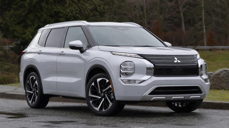 Nouveau Mitsubishi Outlander 2026: le SUV familial japonais dévoile sa version restylée