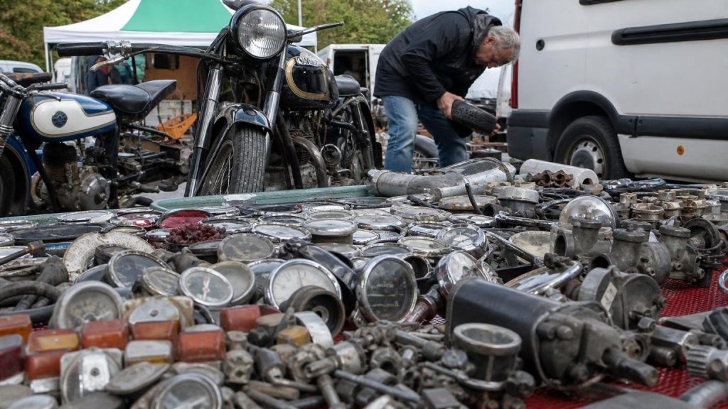 Une bourse dʼéchange de pièces auto et moto anciennes organisée dimanche à Foix en Ariège