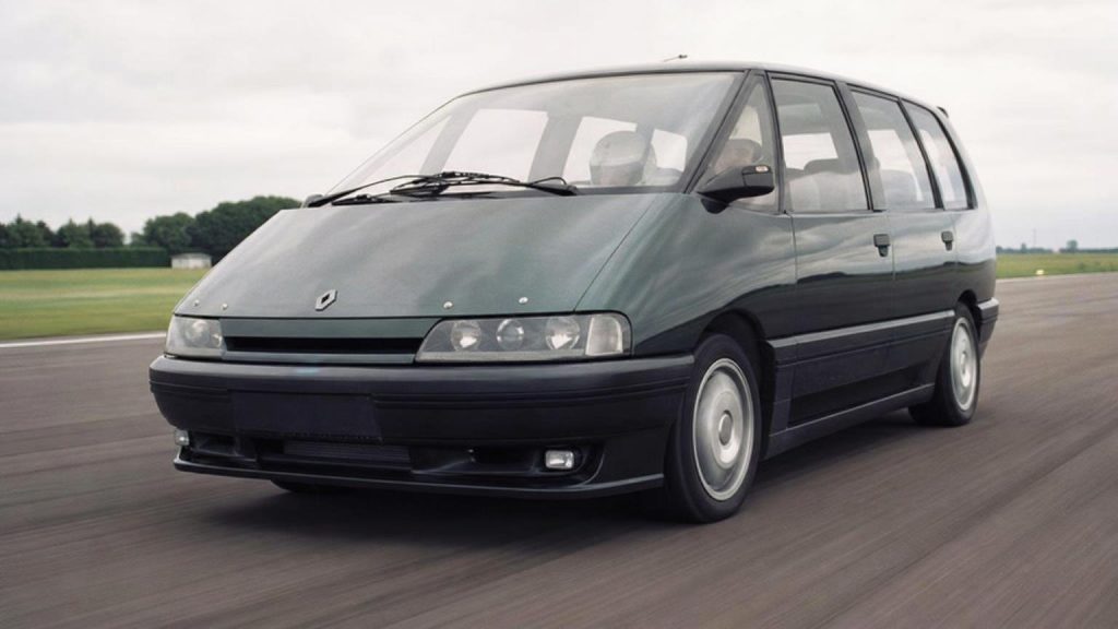 En 1994 Renault a glissé un V10 de Formule 1 dans un Espace : le monospace familial qui passait de 0 à 100 en moins de 3 secondes