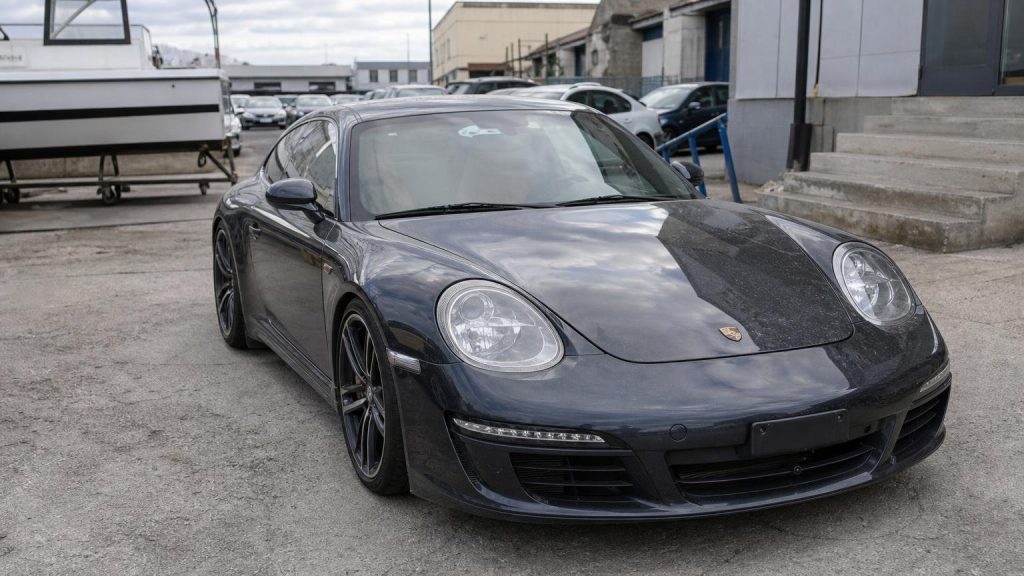 Saisie chez un trafiquant cette Porsche 911 est mise aux enchères par lʼÉtat et le prix de départ ferait pleurer nʼimporte quel concessionnaire