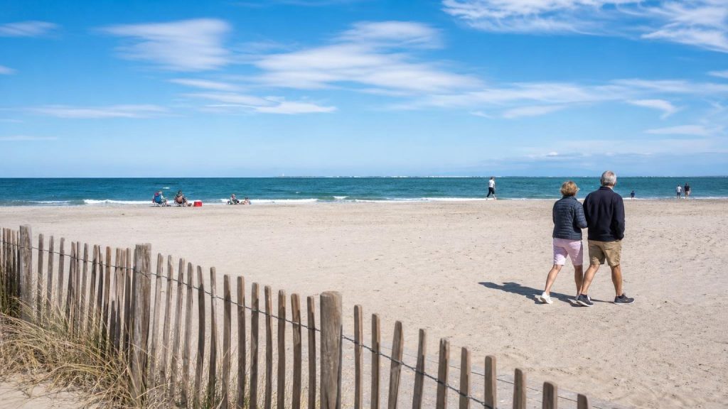 Adieu La Grande-Motte : les Français se tournent vers cette station voisine de lʼHérault épargnée par les immeubles où la plage retrouve ses habitués dès septembre